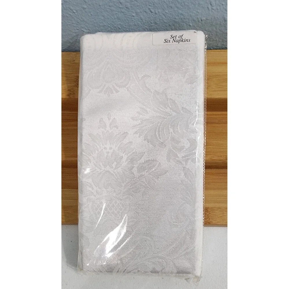 Regent Manor Fabric Napkins White On White Floral Design Set Of 6 New Packaged